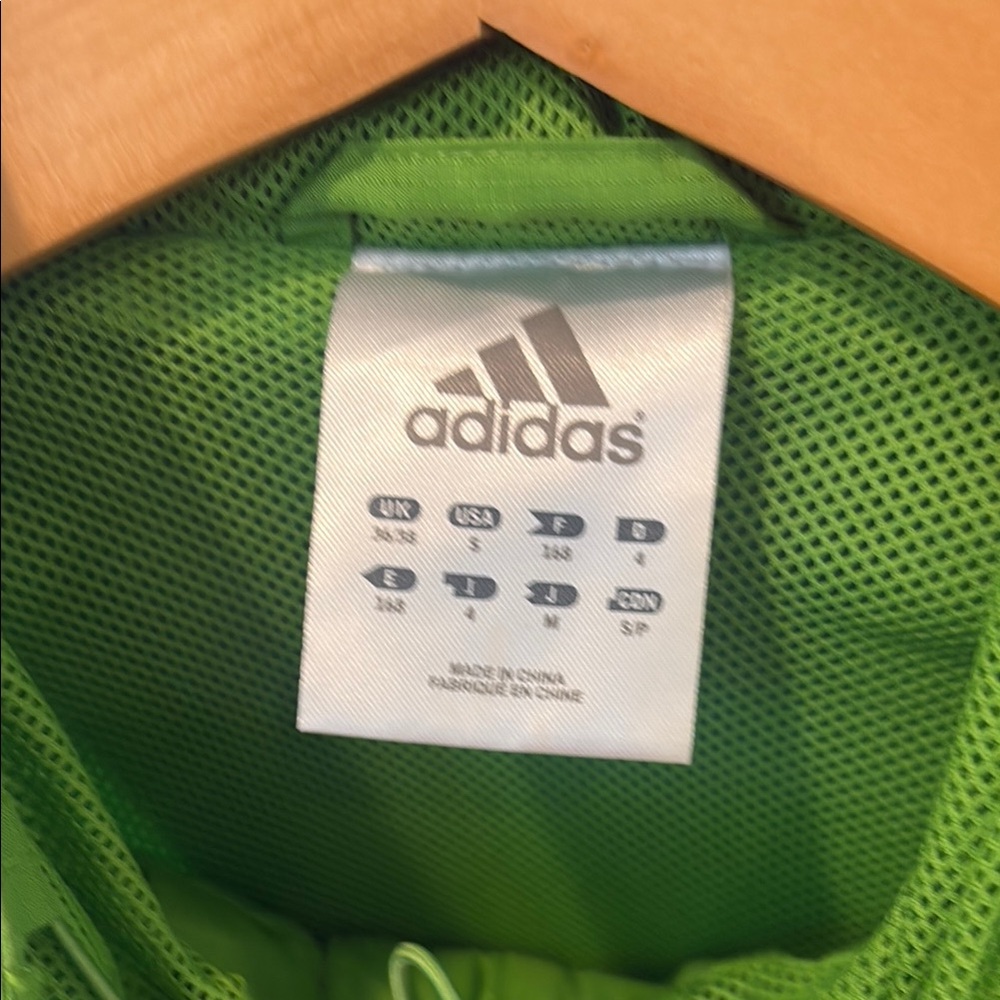 Adidas Men’s Seattle Sounders FC Green Windbreaker with Team Crest - Picture 3 of 5